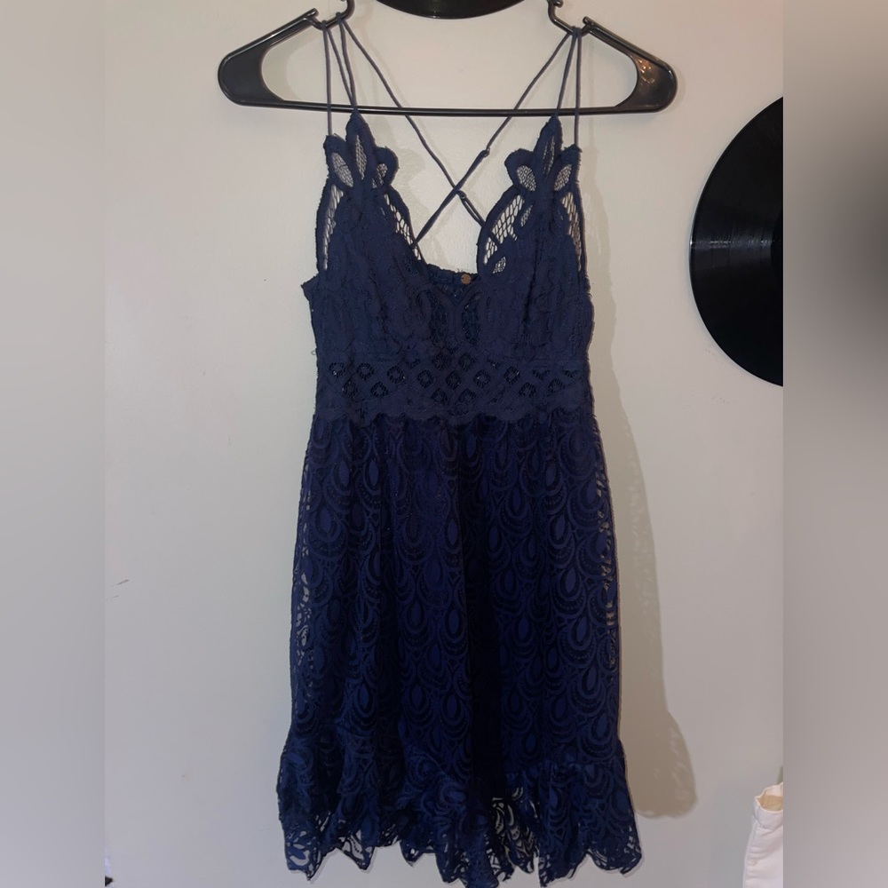 FREE PEOPLE Women’s Navy Adella Lace Slip Dress - Size Small